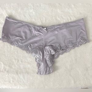 Victoria's Secret Cheeky Lilac Lace Panties with Bow in Back Large New with Tag